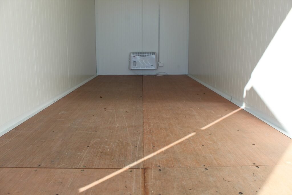 20ft Insulated Dry Shipping Container – Secure, Temperature-Stable Storage